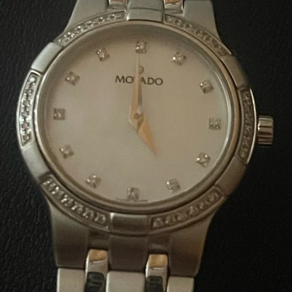 Movado Silver Bracelet Watch with diamonds White Mother-of-Pearl Dial - Picture 6 of 13